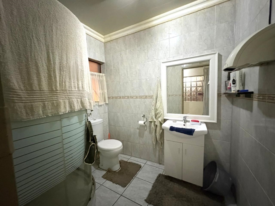 6 Bedroom Property for Sale in Dagbreek Free State